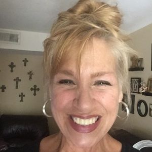 Meet your Posher, Pam